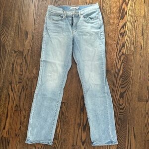 Levi's Women's Straight Leg Jeans in Light Blue